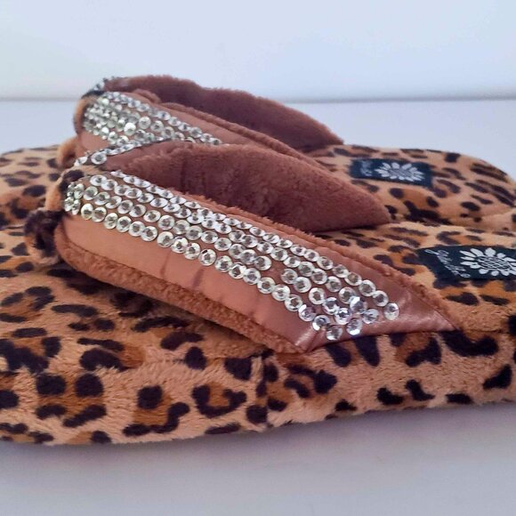 Yellow Box Furry Cheetah Slippers with Sequins LARGE - Picture 3 of 4